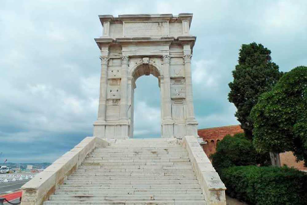 Arco di Traiano