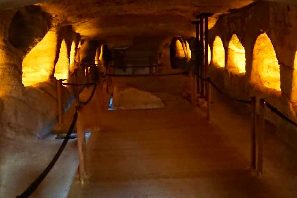 Catacombe di Milos