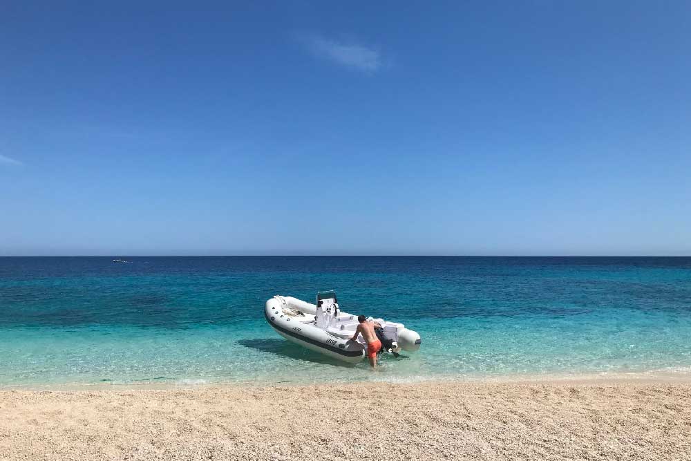 Noleggia una Barca Isola del Giglio