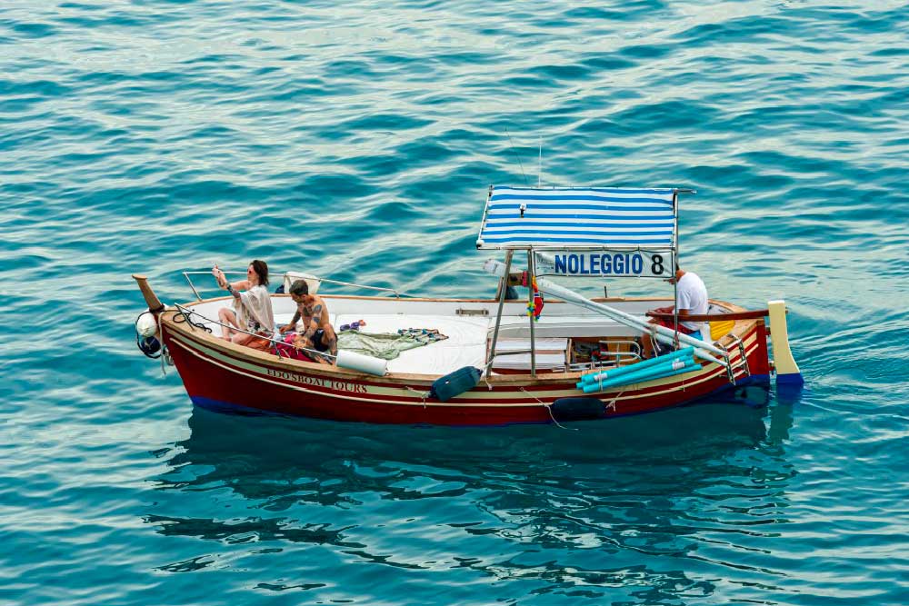 Visita le Cinque Terre in barca