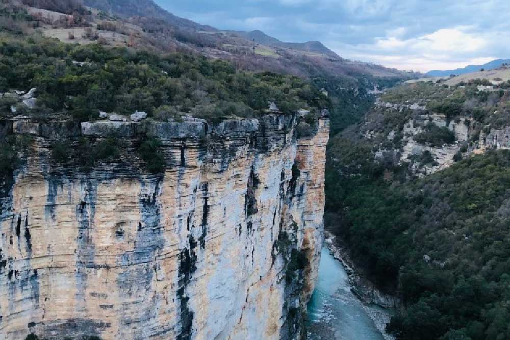 Osumi Canyon Berat